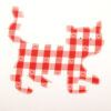Weißes Geschirrtuch mit laufender roter Katze