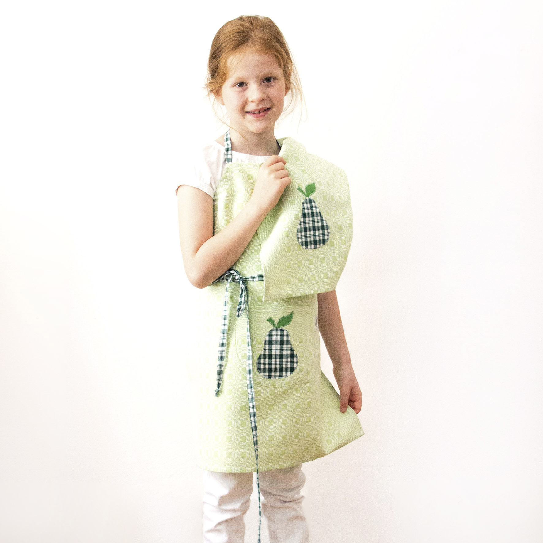 Pia Schürze grün Birne (2)